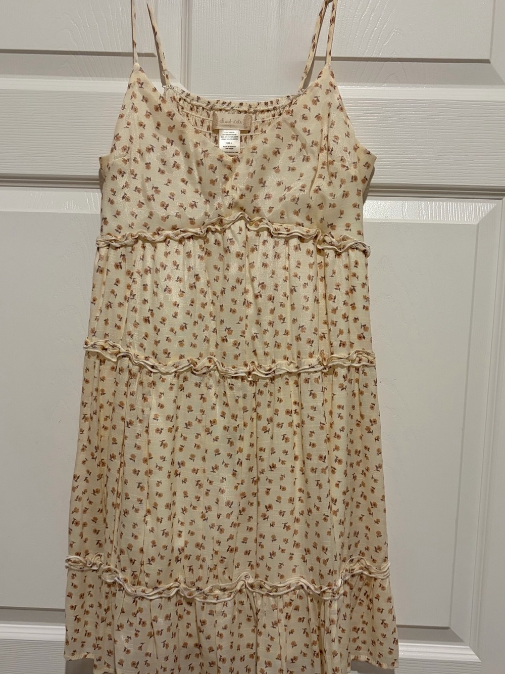Altar’d State Crean Ditsy Floral sundress